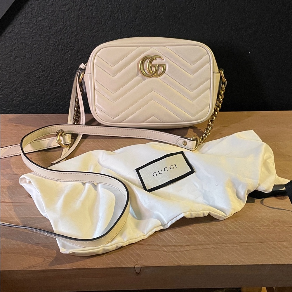 Gucci - Calfskin Matelasse Mini GG Marmont Chain Shoulder Bag Off White
